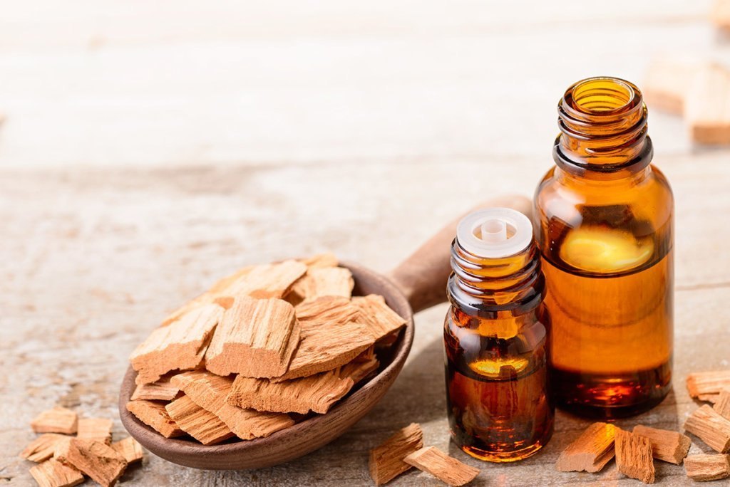 best smelling essential oil - sandalwood